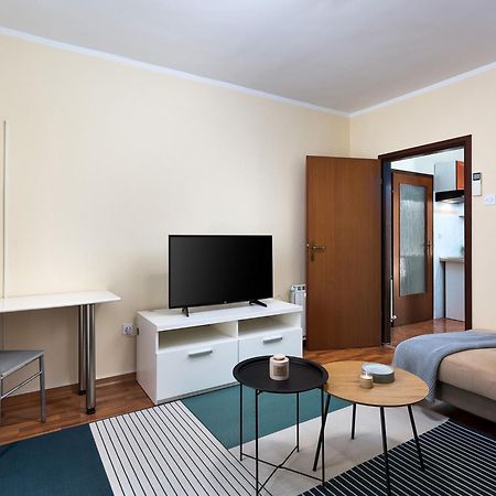 Marisan Seaview Apartment فونتانا المظهر الخارجي الصورة