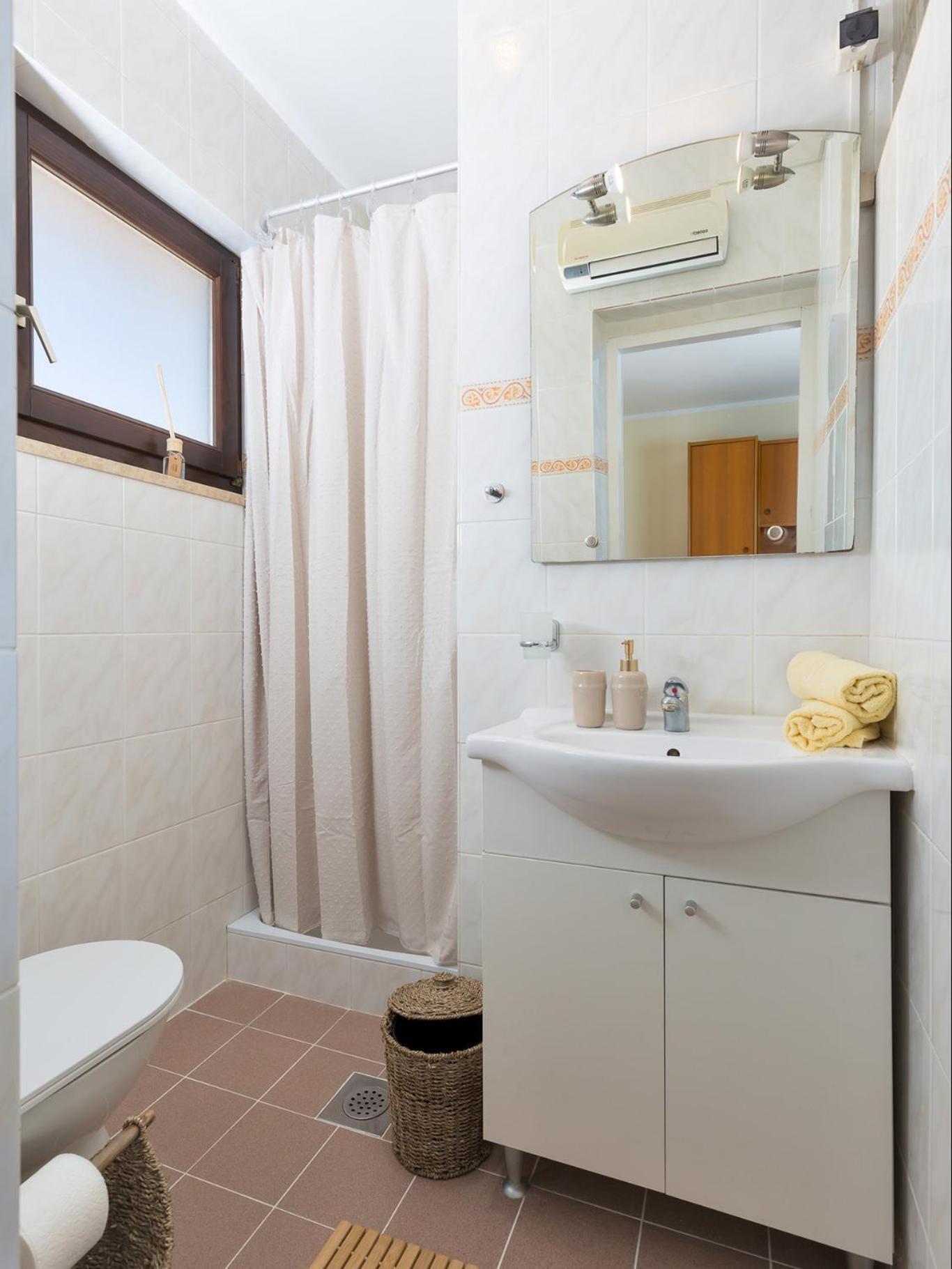 Marisan Seaview Apartment فونتانا المظهر الخارجي الصورة