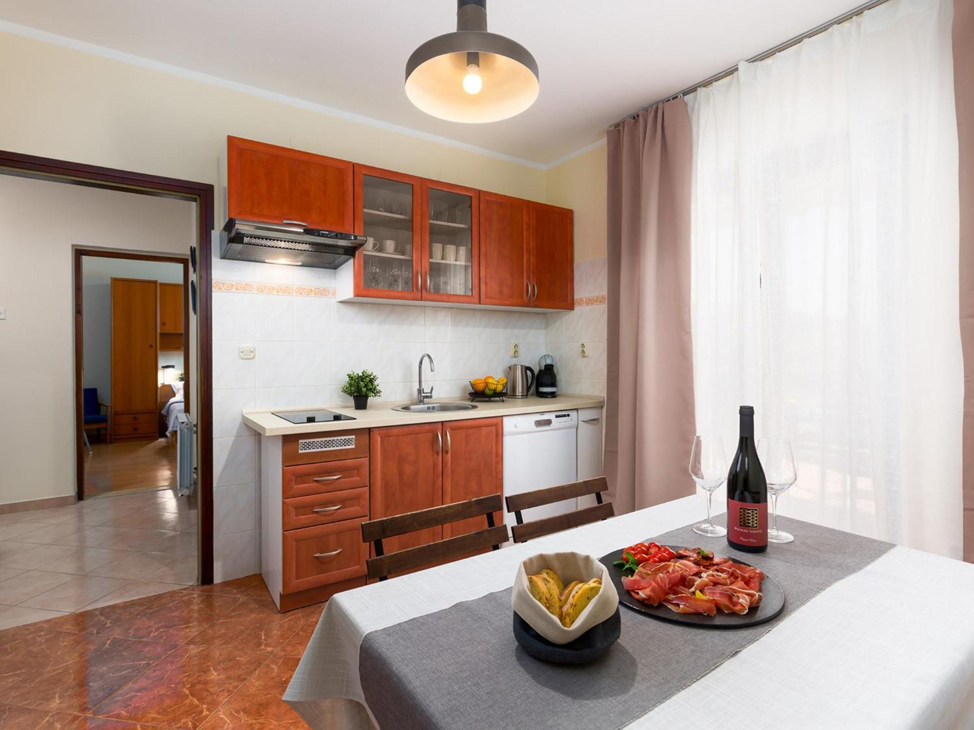 Marisan Seaview Apartment فونتانا المظهر الخارجي الصورة