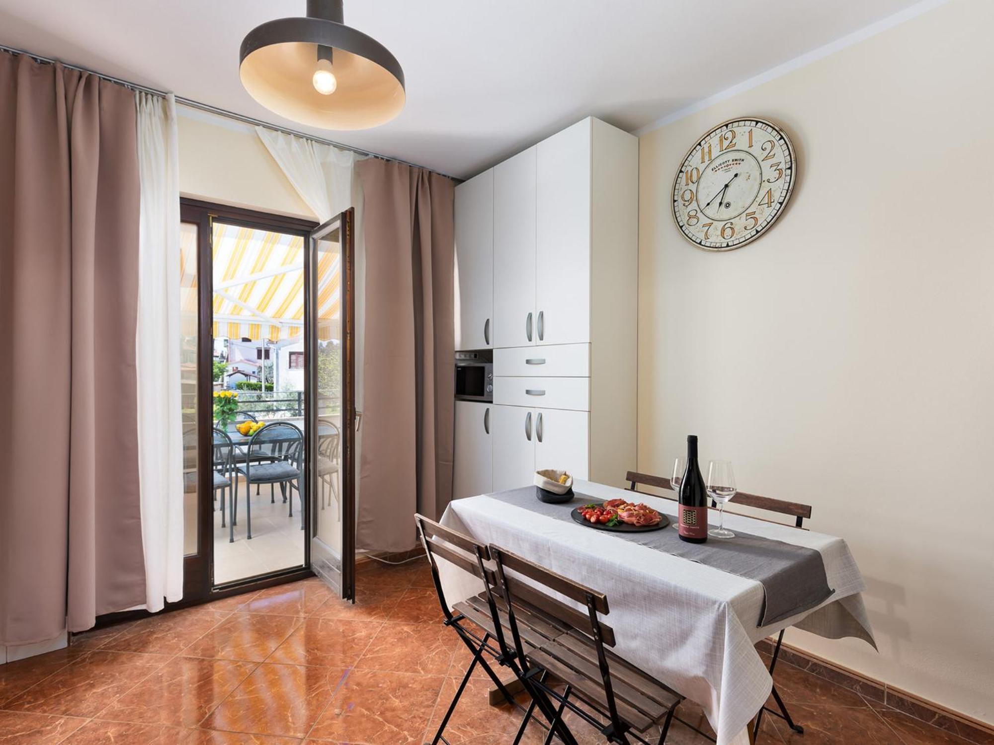 Marisan Seaview Apartment فونتانا المظهر الخارجي الصورة