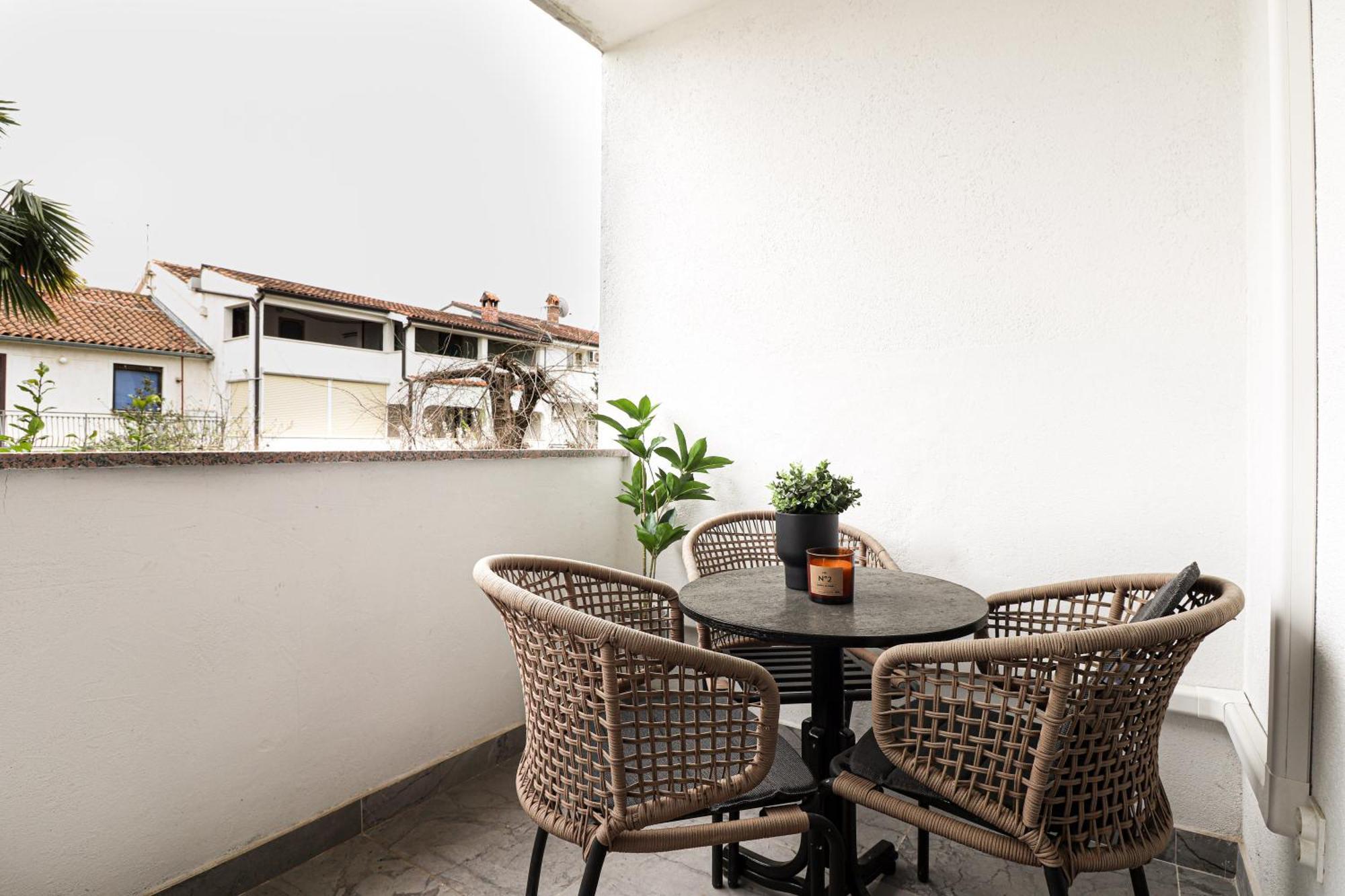 Marisan Seaview Apartment فونتانا المظهر الخارجي الصورة